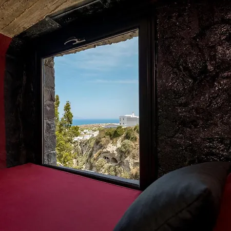 Canyon Santorini Apartment