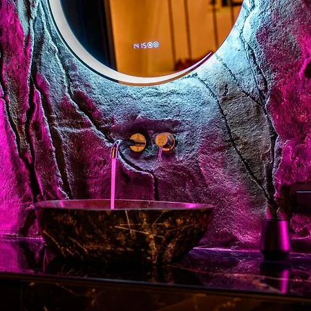 Canyon Santorini Firá