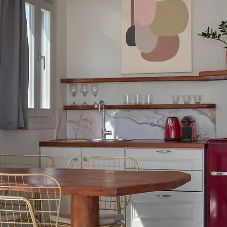 Canyon Santorini Апартаменты Тира